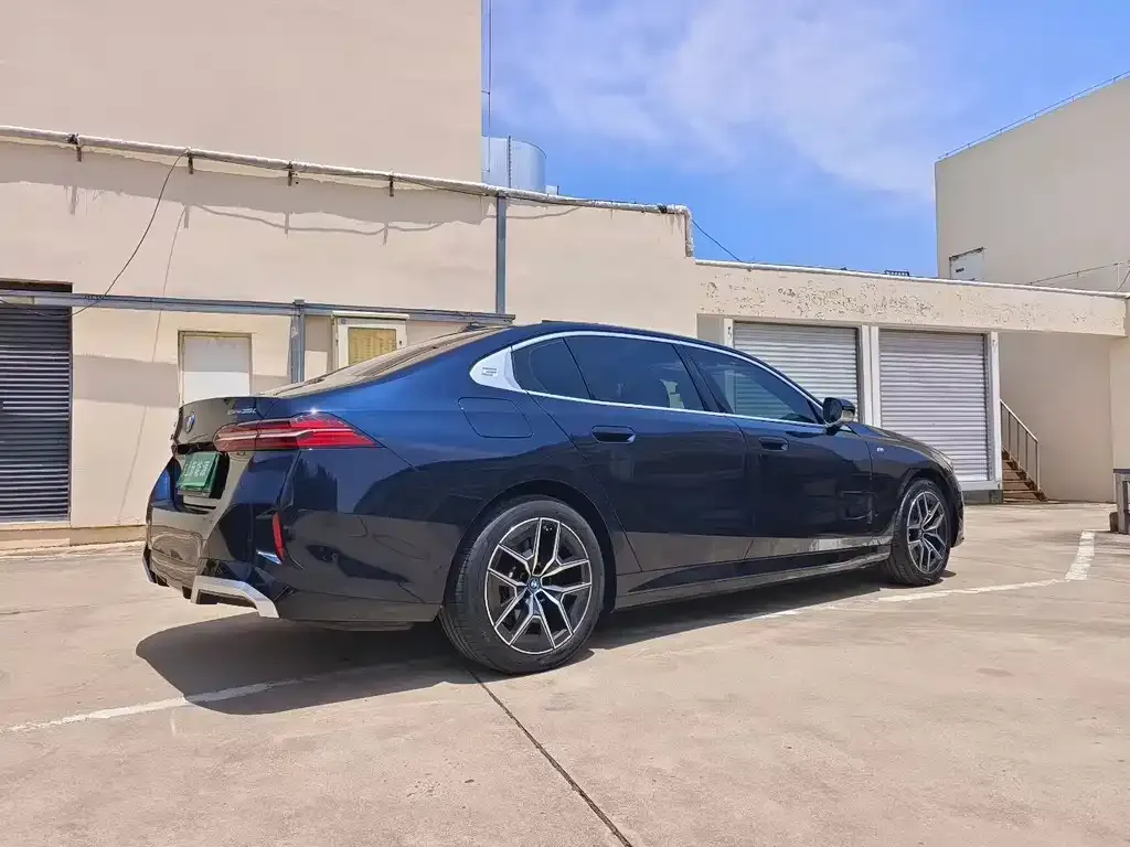 BMW i5 2024 из CN, фото 5