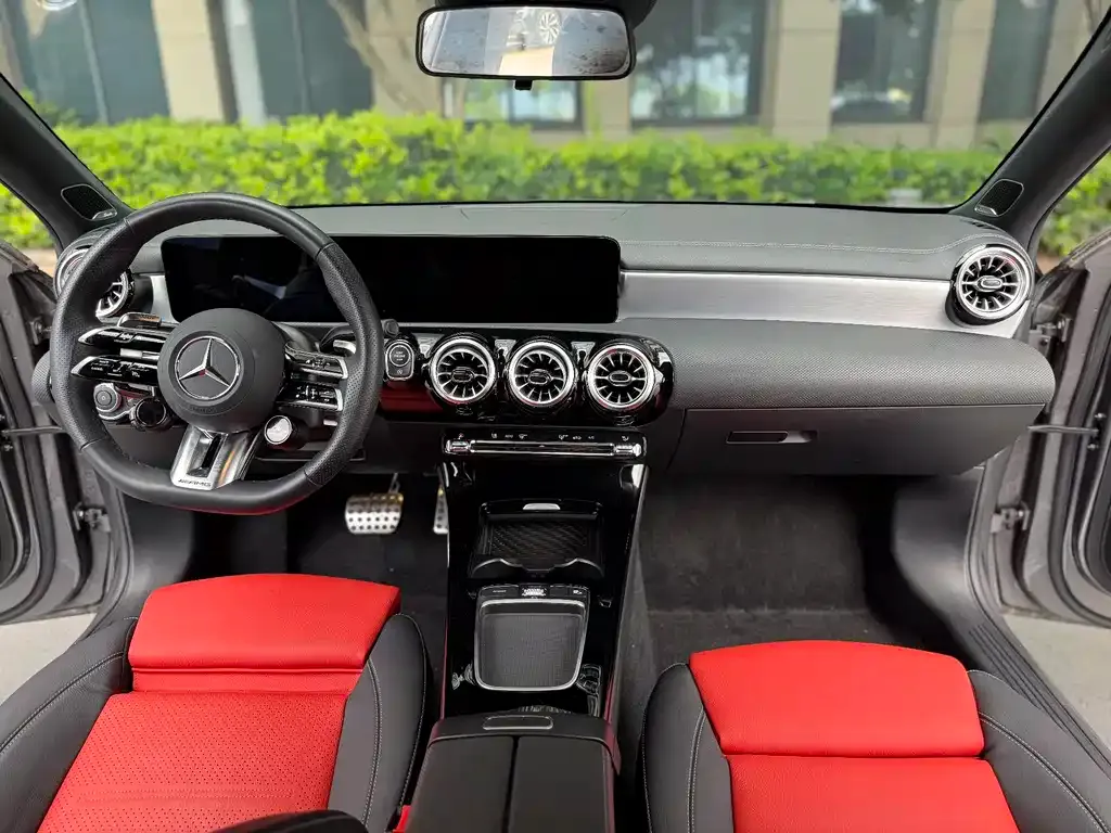 Mercedes-Benz A-Class AMG — фото 4