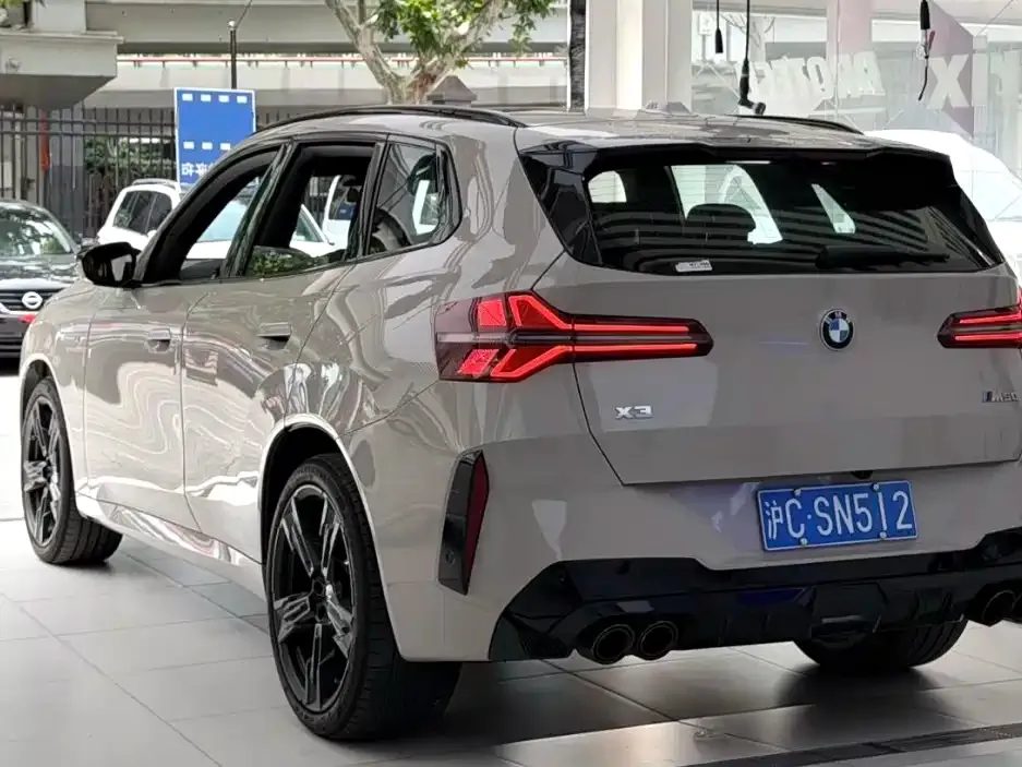 BMW X3 M50 — фото 9