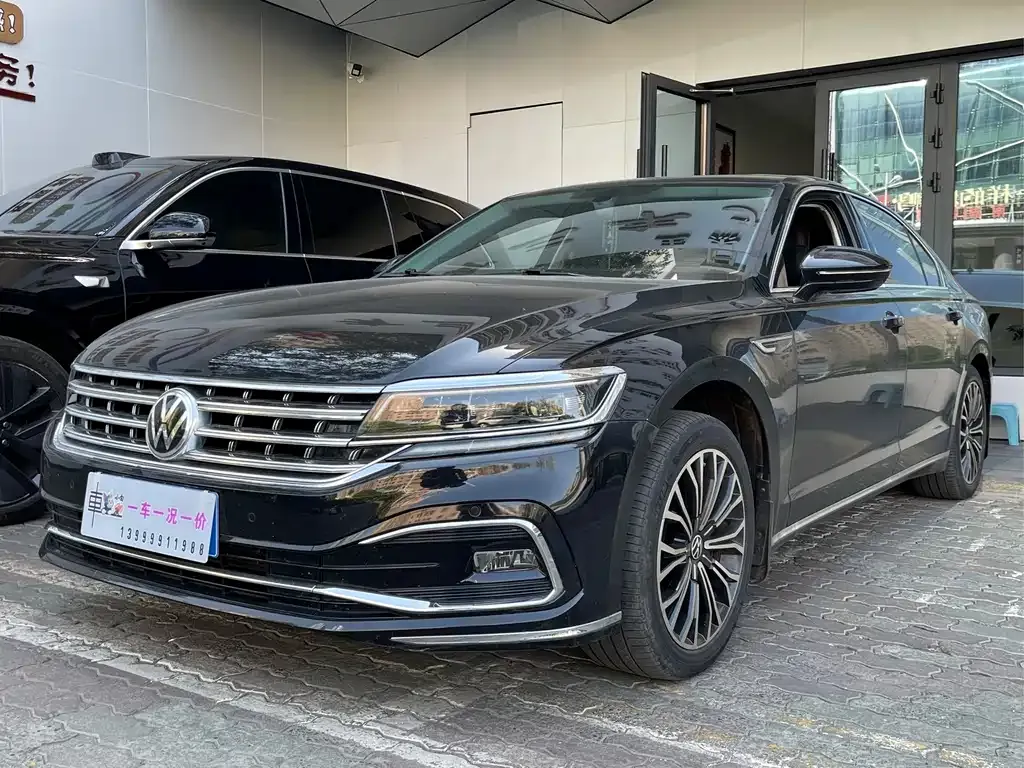 Volkswagen Phideon — фото 1