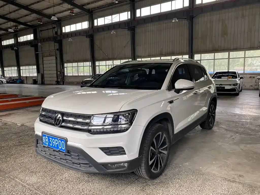 Volkswagen Tharu — фото 1