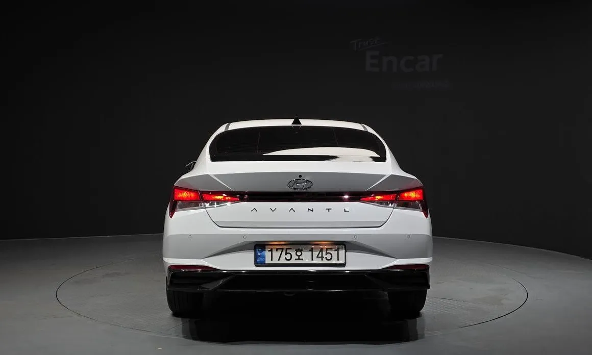Hyundai AVANTE — фото 3
