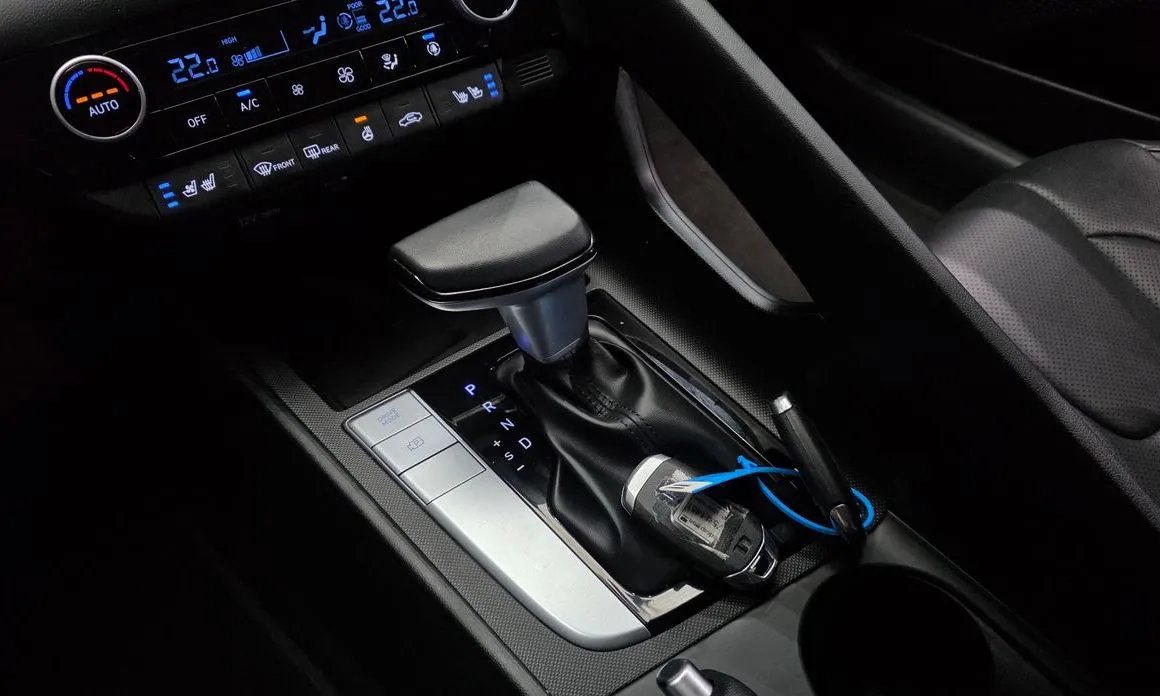 Hyundai AVANTE — фото 6