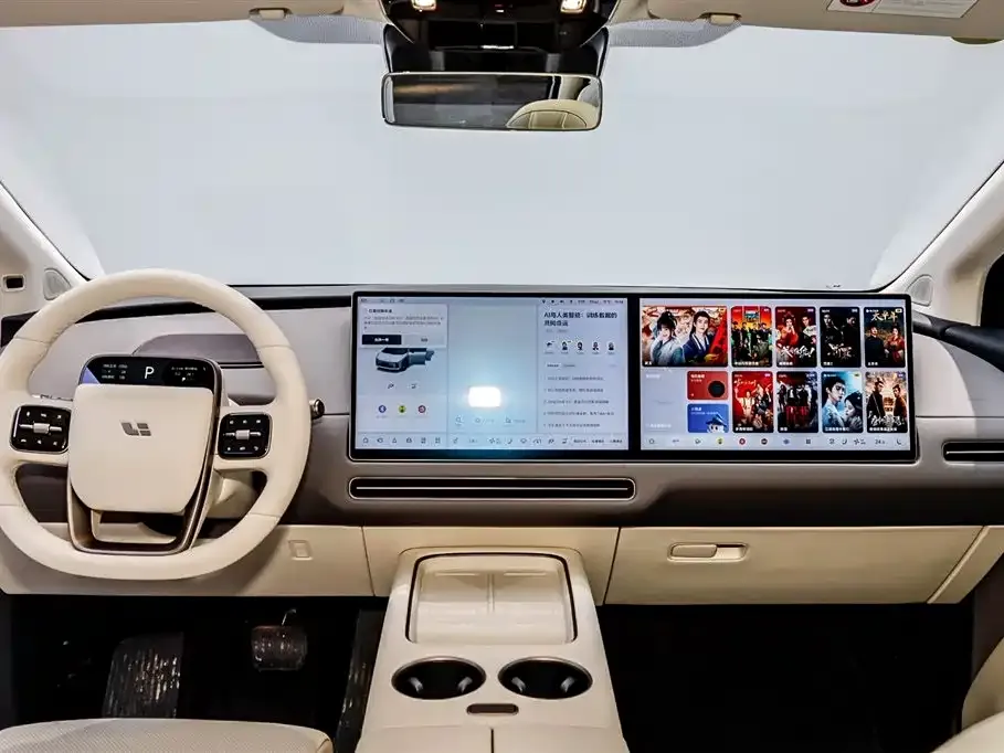 Li Auto i8 — фото 9
