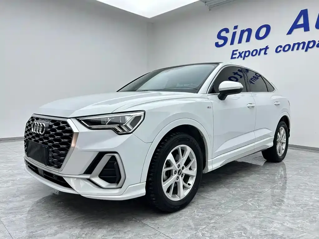 Audi Q3 Sportback — фото 1