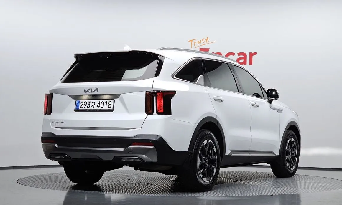 Kia Sorento — фото 5