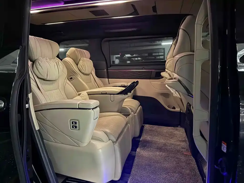 Toyota Vellfire — фото 3