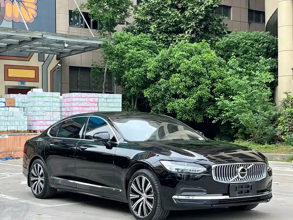 Volvo S90 — фото 9
