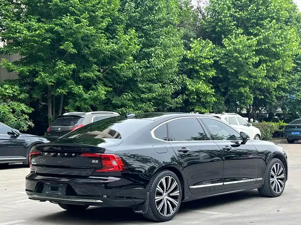Volvo S90 — фото 6