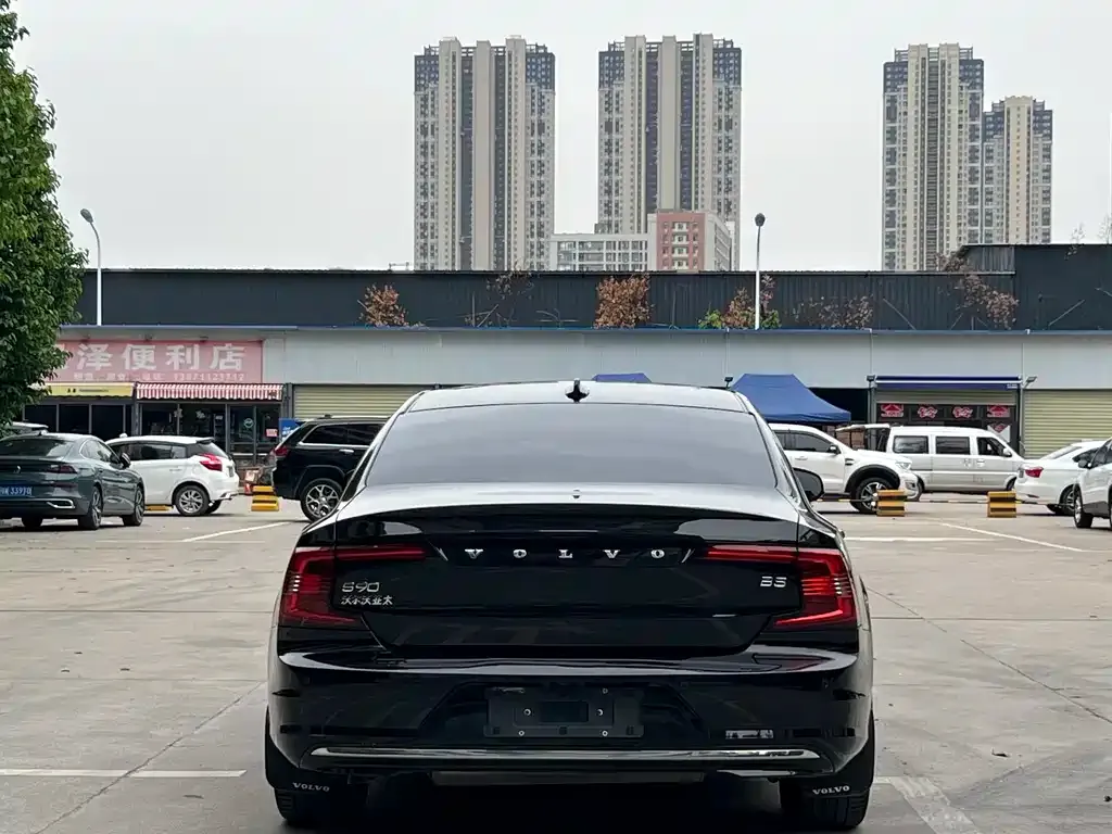 Volvo S90 — фото 2