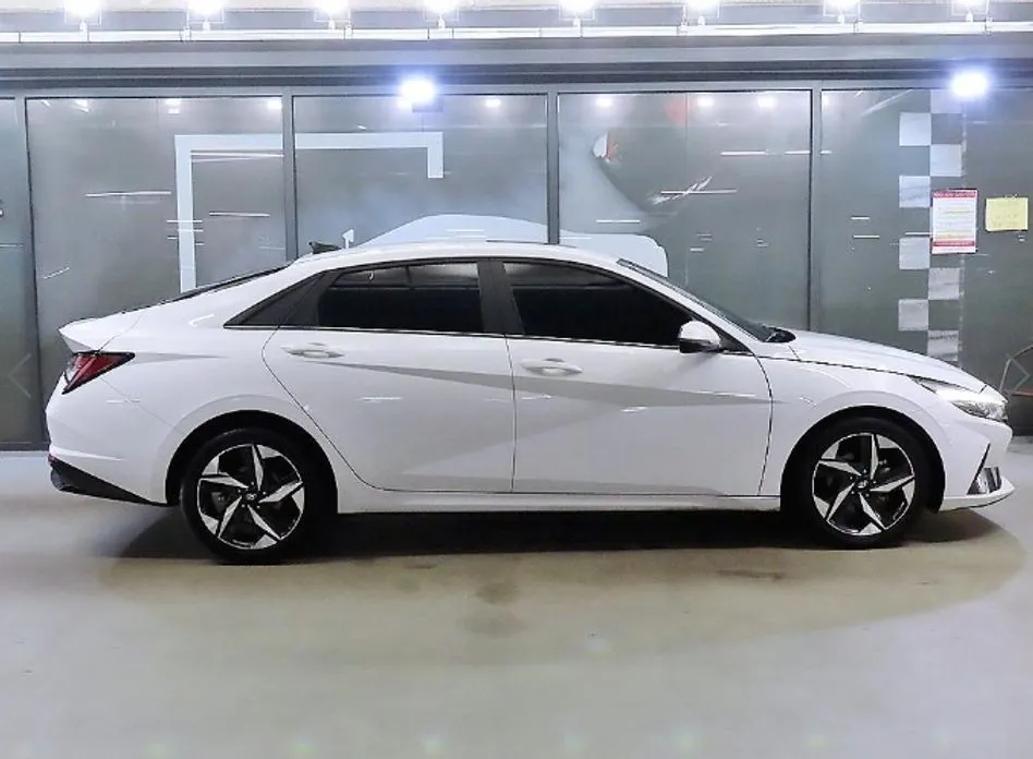 Hyundai AVANTE — фото 8