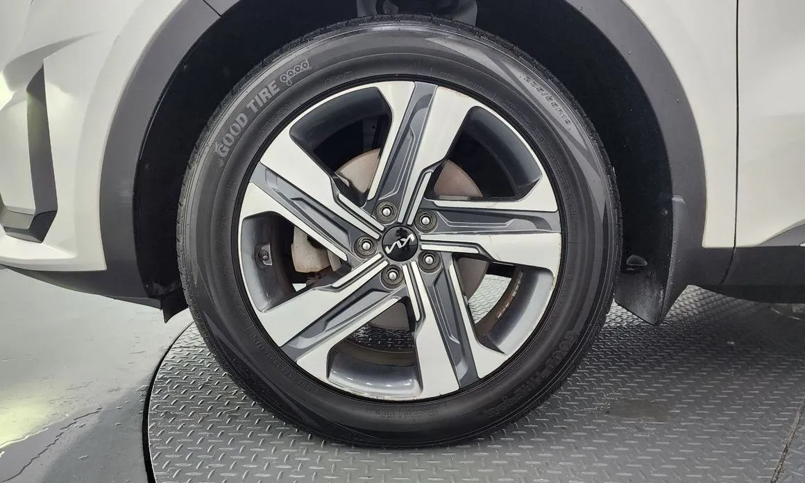 Kia Sorento — фото 5
