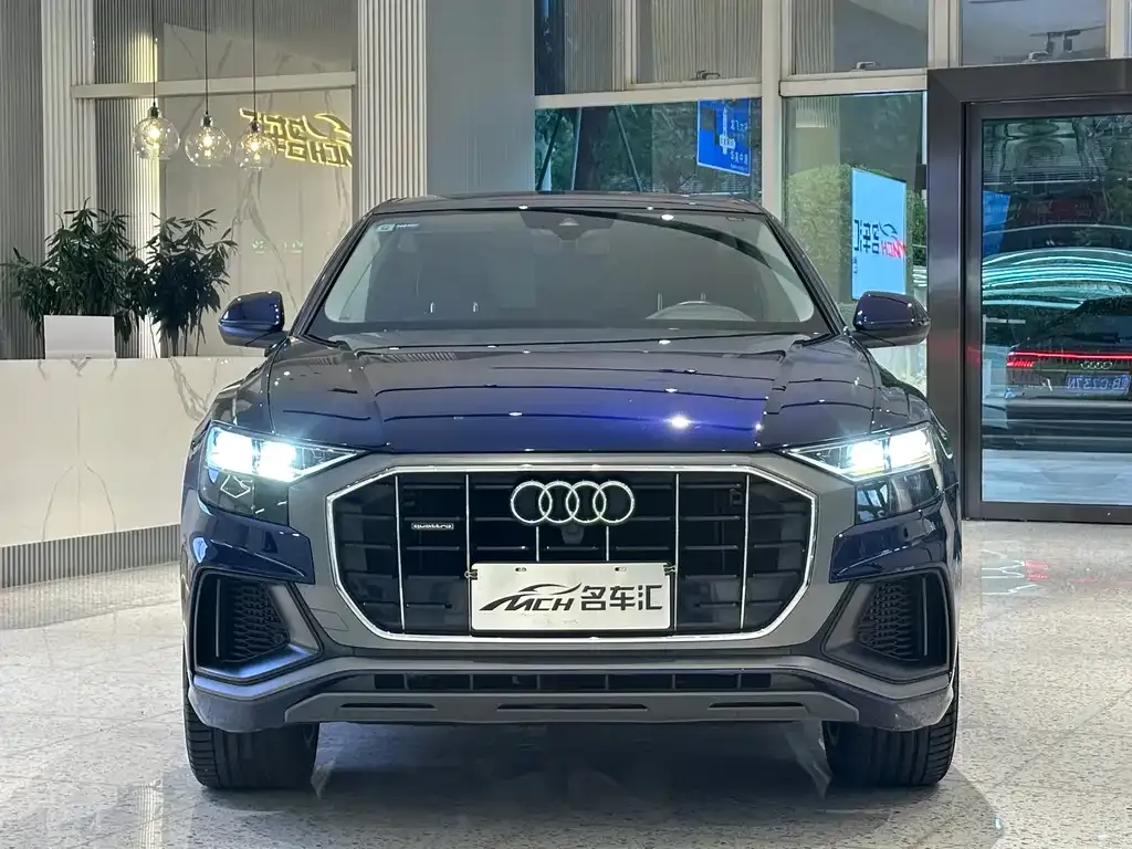 Audi Q8 — фото 2