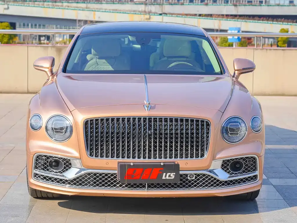 Bentley Flying Spur — фото 7