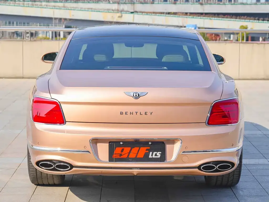 Bentley Flying Spur — фото 2