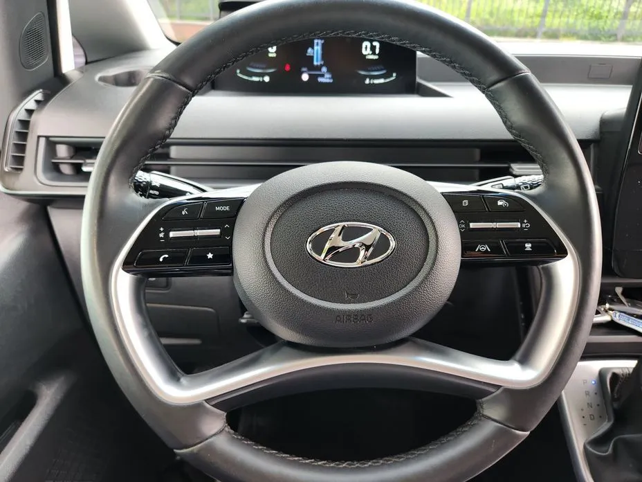 Hyundai Staria — фото 2