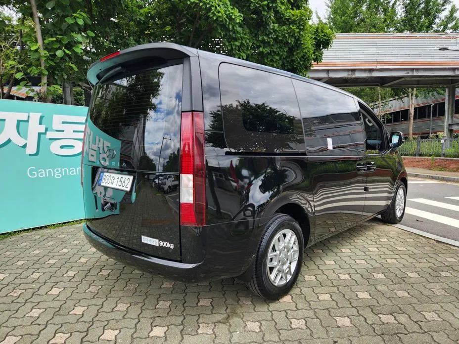 Hyundai Staria — фото 10