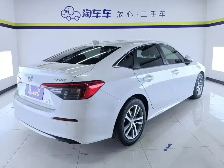Honda Civic — фото 5