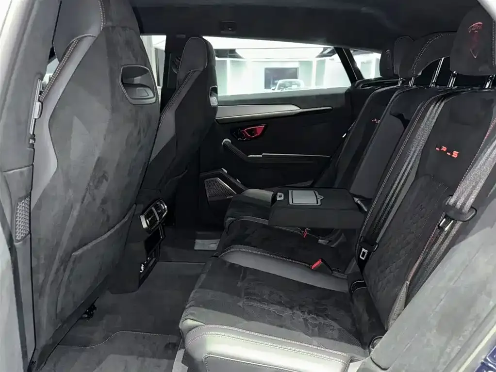 Lamborghini Urus — фото 6