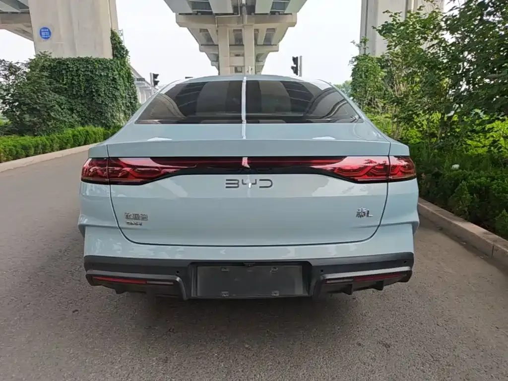BYD Qin L — фото 6