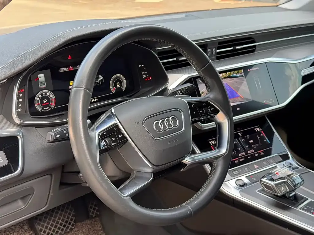Audi A7L — фото 2