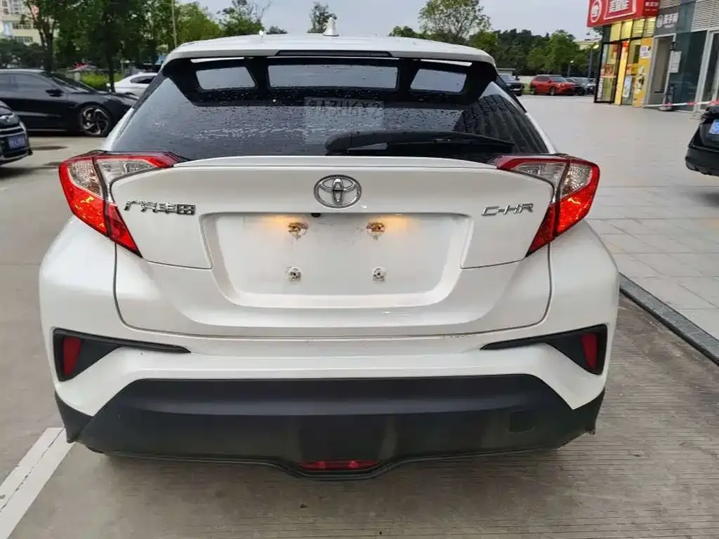 Toyota C-HR 2024 из CN, фото 3