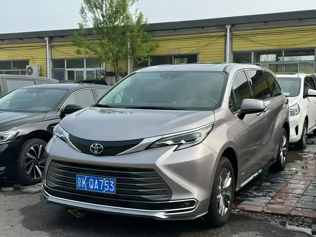 Toyota Sienna