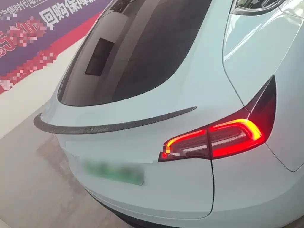 Tesla Model Y — фото 2