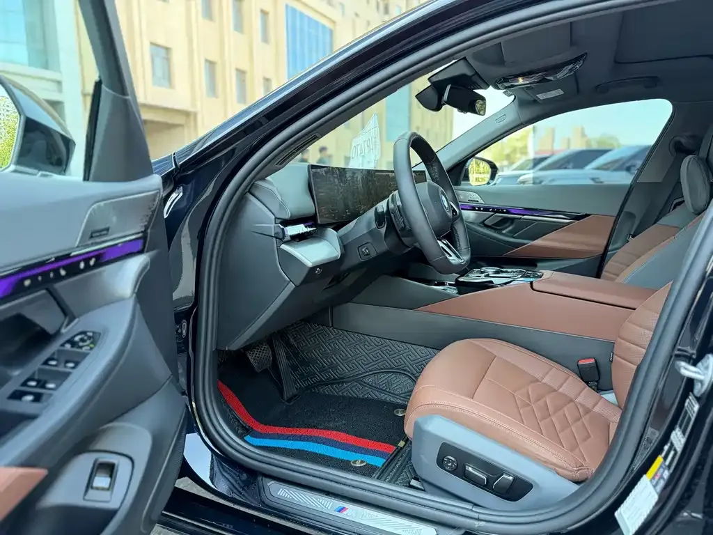 BMW i5 — фото 9