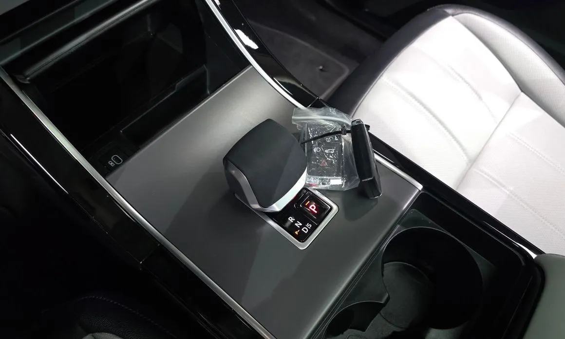 Land Rover Range Rover Evoque 2024 из KR, фото 6
