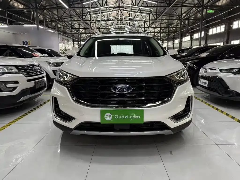Ford Edge — фото 8