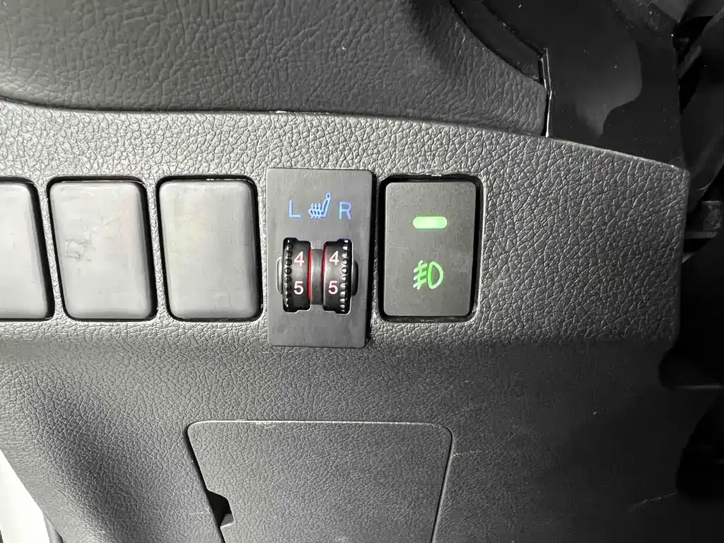 Mitsubishi Outlander — фото 10