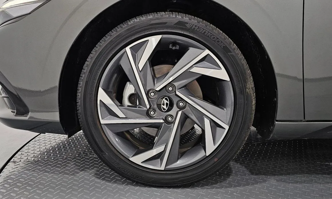 Hyundai AVANTE — фото 8