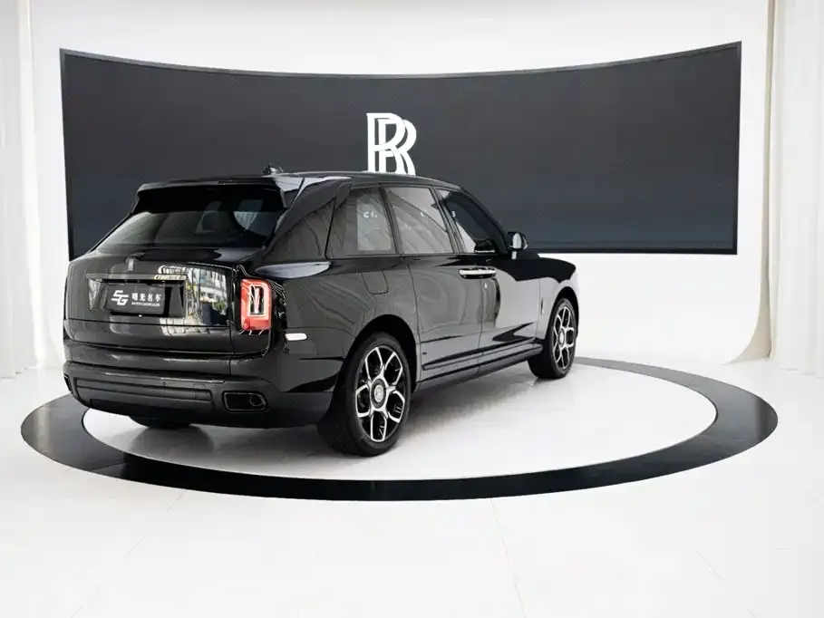 Rolls-Royce Cullinan — фото 6