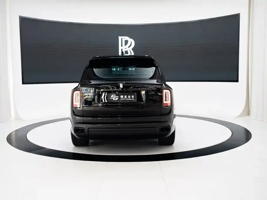 Rolls-Royce Cullinan — фото 2