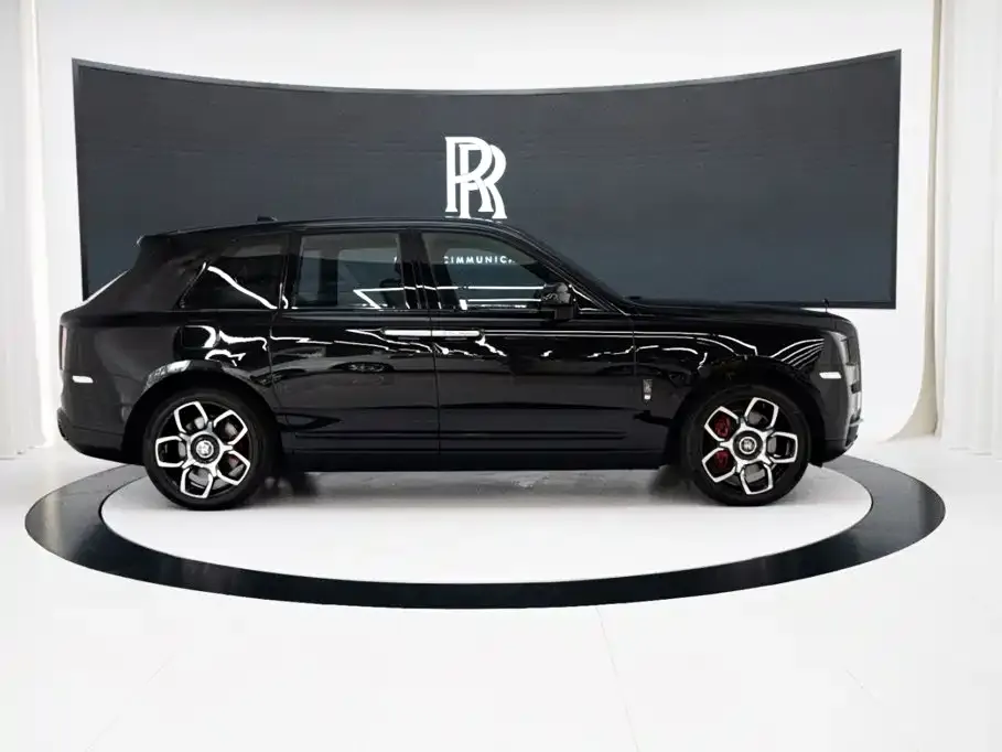 Rolls-Royce Cullinan — фото 8