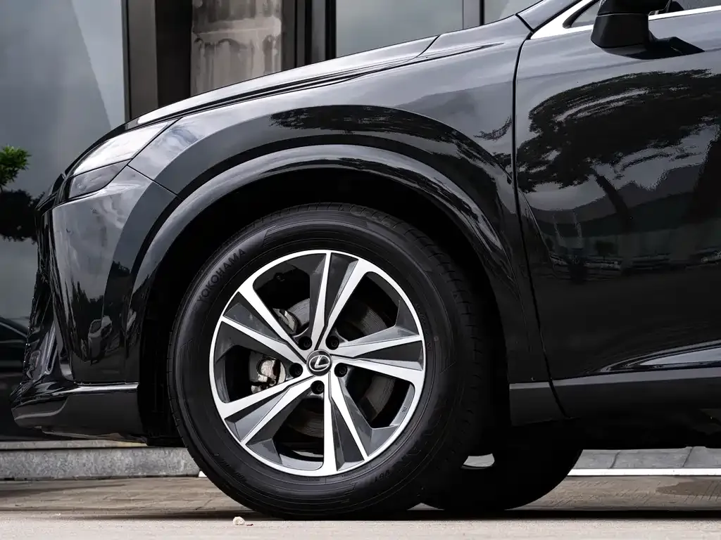 Lexus RX — фото 6