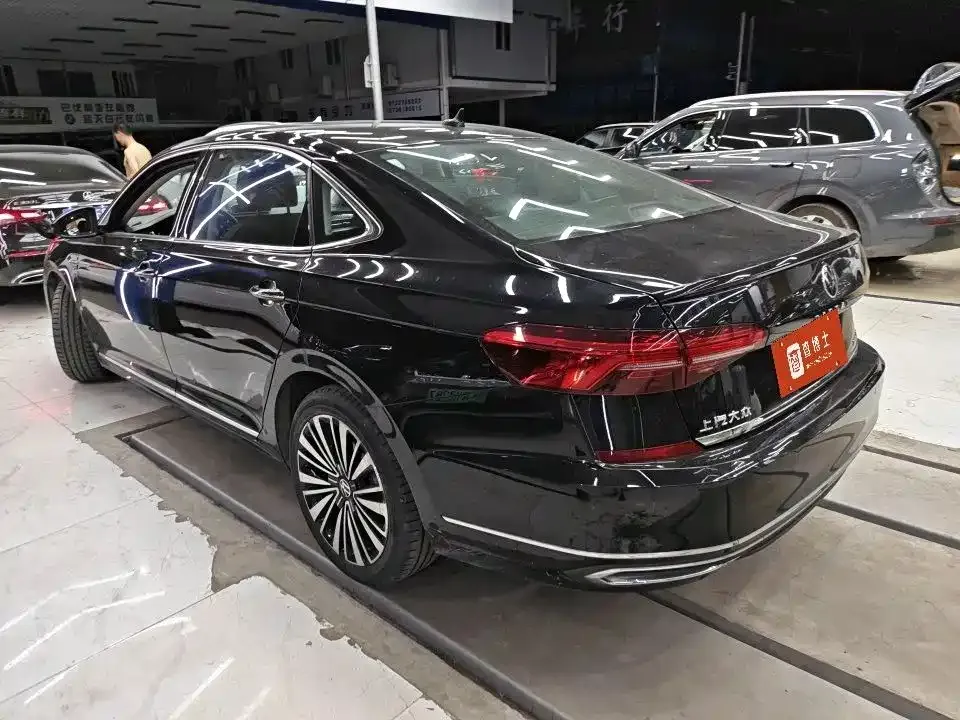 Volkswagen Passat — фото 2