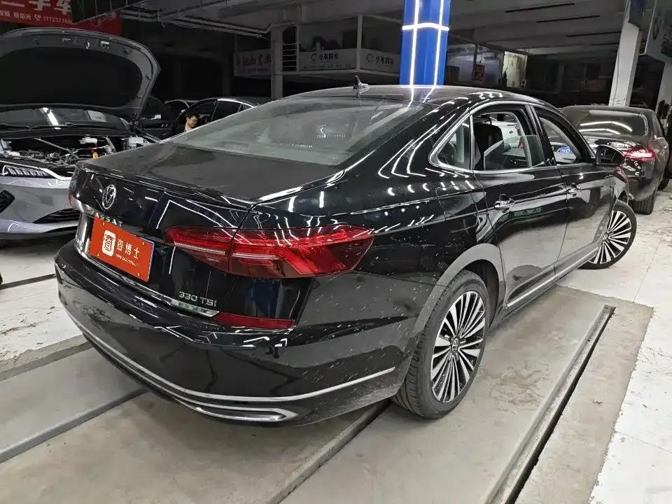 Volkswagen Passat — фото 3