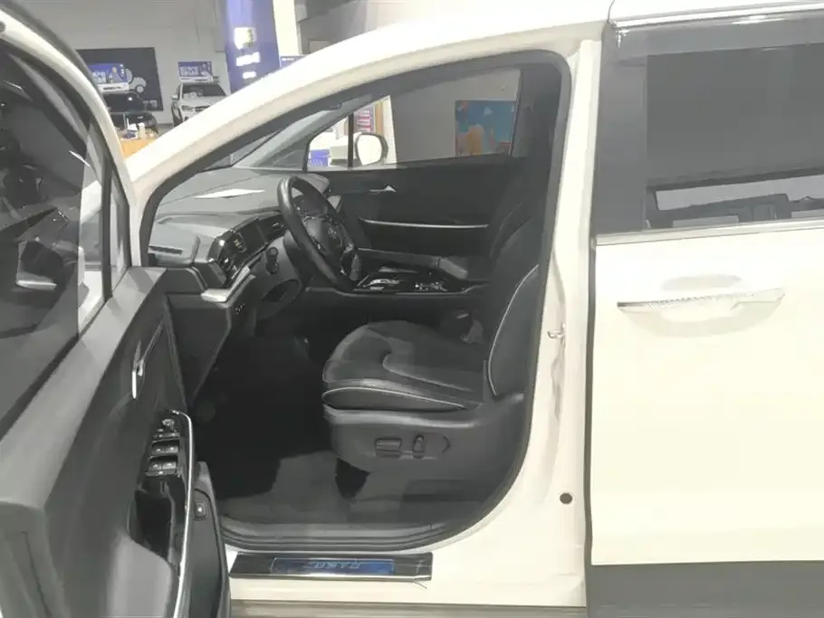 Hyundai Custo — фото 6