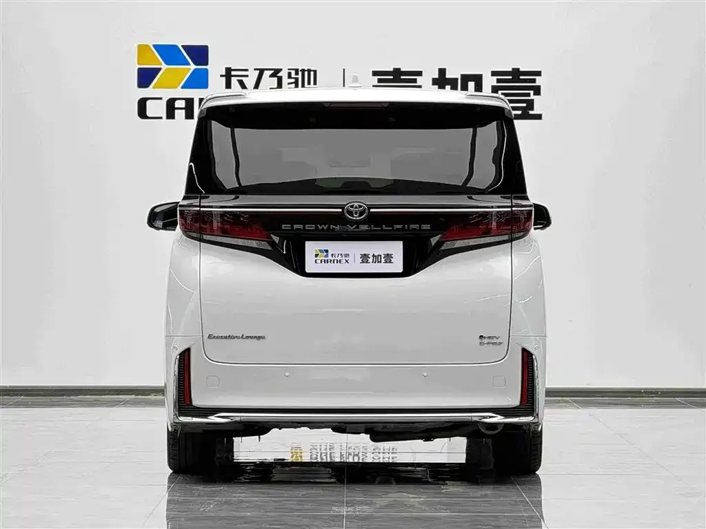 Toyota Vellfire — фото 2