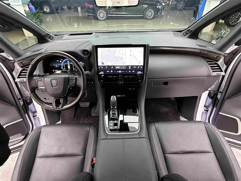Toyota Vellfire — фото 6