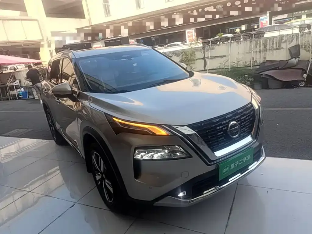 Nissan X-Trail — фото 8
