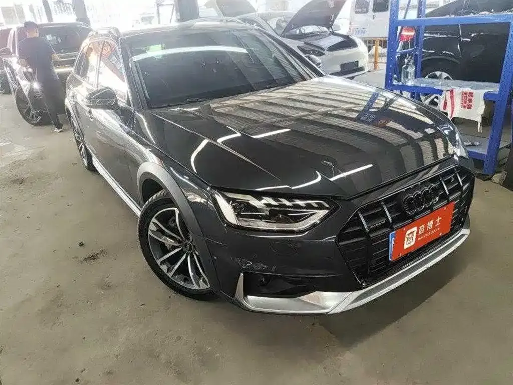 Audi A4 (Import) — фото 5