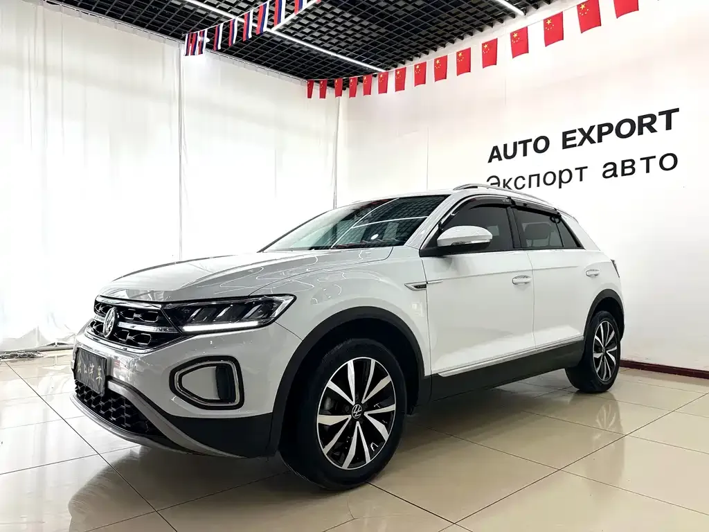 Volkswagen T-Roc — фото 1