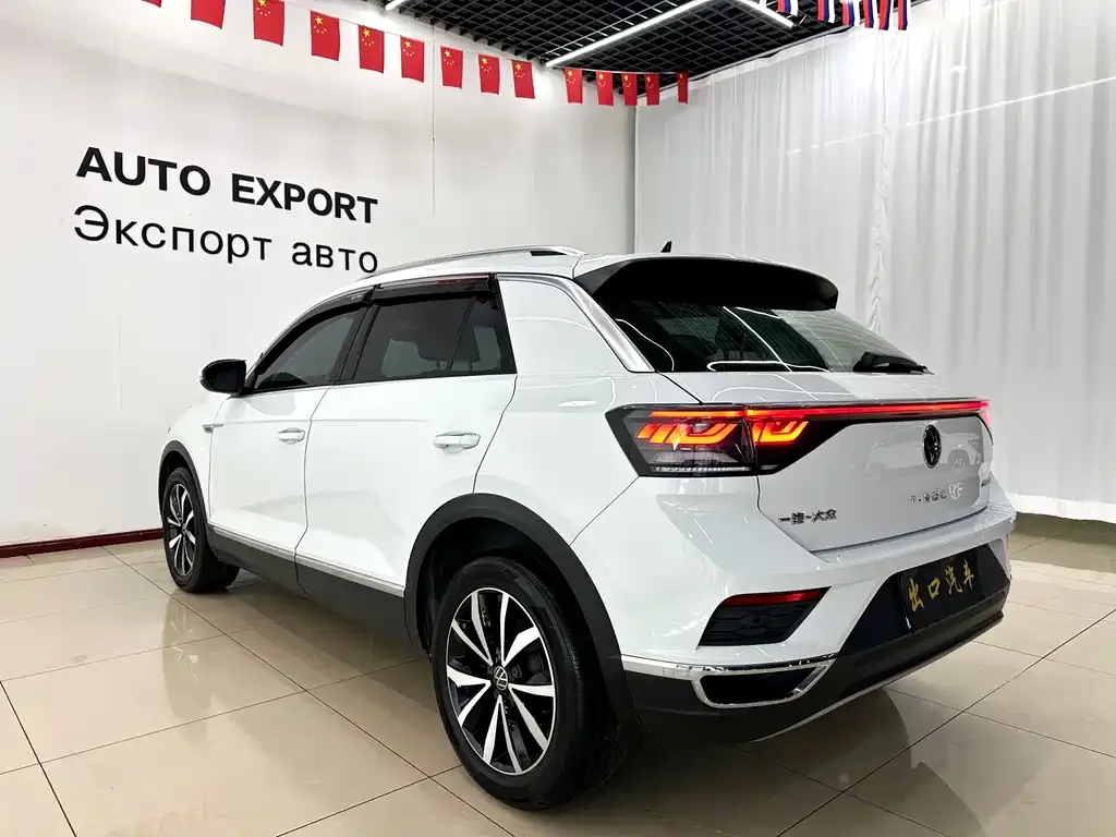 Volkswagen T-Roc — фото 3