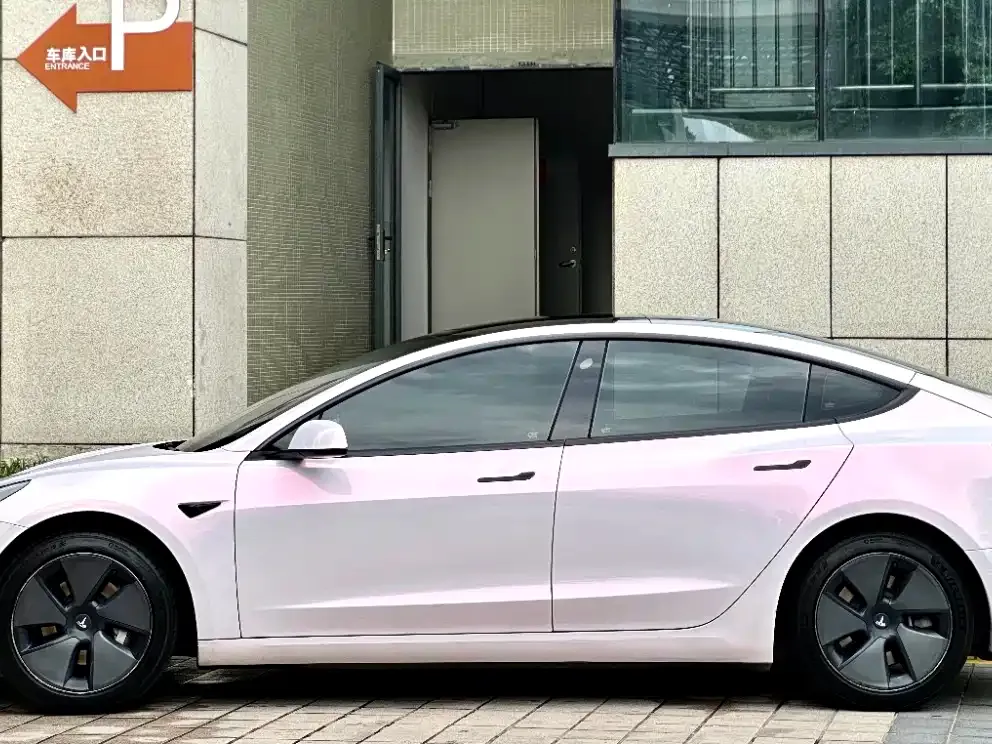 Tesla Model 3 — фото 2