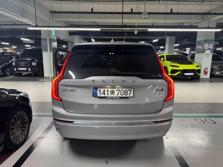 Volvo XC90 — фото 10