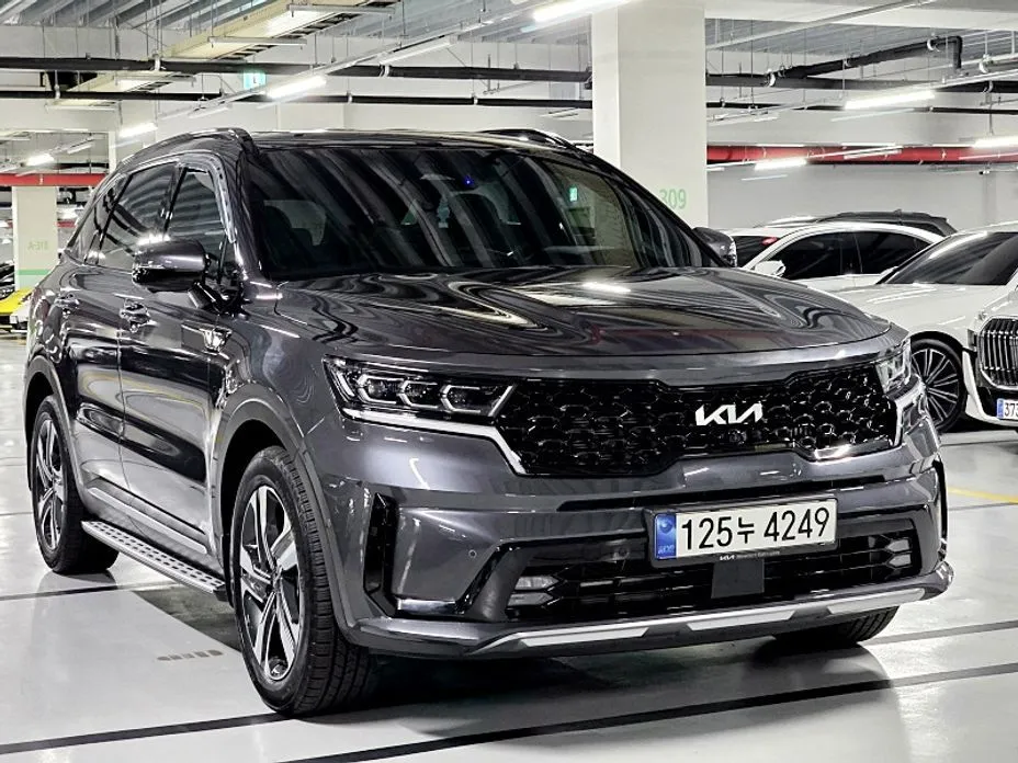 Kia Sorento — фото 10