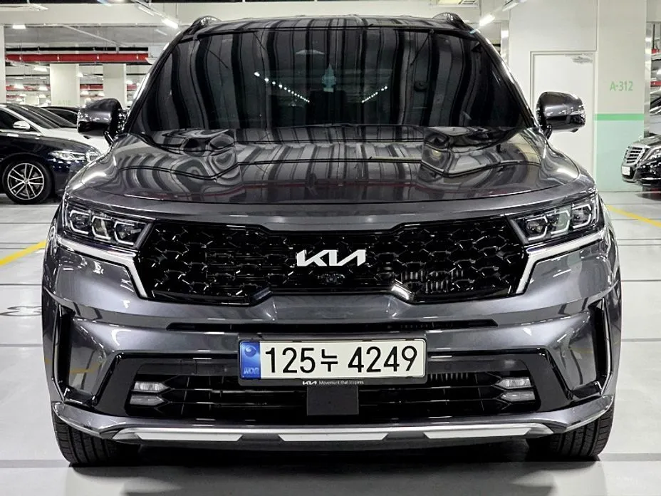 Kia Sorento — фото 7
